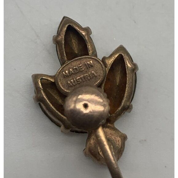 Vintage Mixed Lot 8 Pairs Clip On Earrings Monet Trifari Vendome Plus Read - Picture 11 of 14